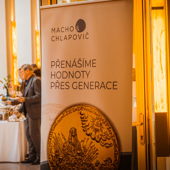 MACHO NUMISMATIC GALLERIES auction presentation