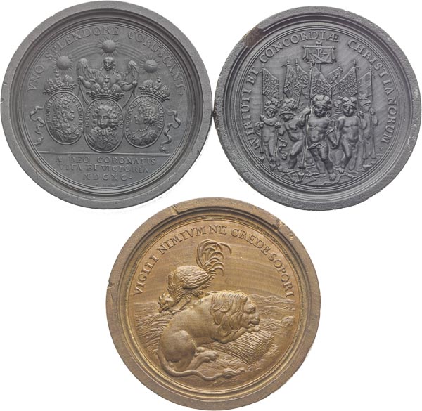 Lot of medals (3 pcs) - front