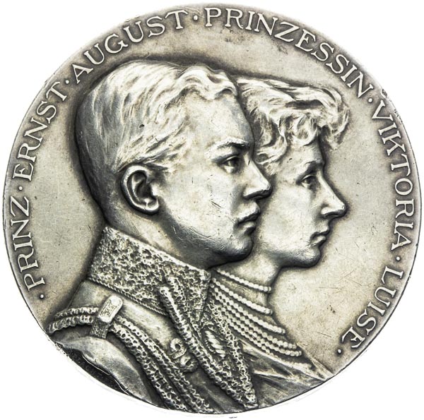 Silver medal 1913 - front