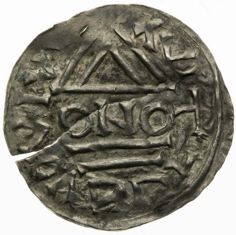 Denar (final quarter of 10th century, Novák collection)